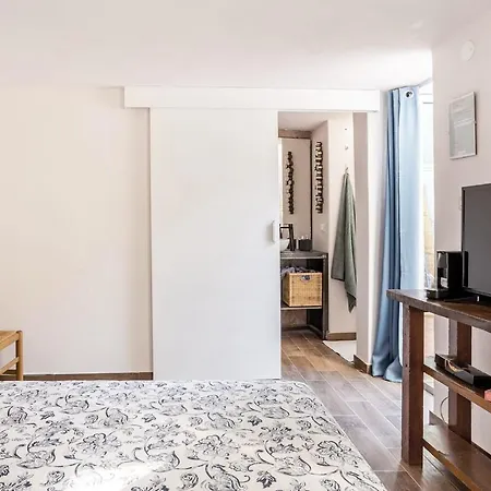 Home Rising Sun - Rooms With Private Bathrooms Catania Exterior photo