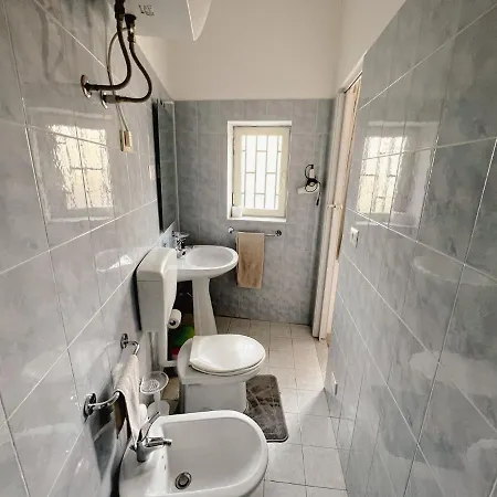 Home Rising Sun - Rooms With Private Bathrooms Catania Exterior photo