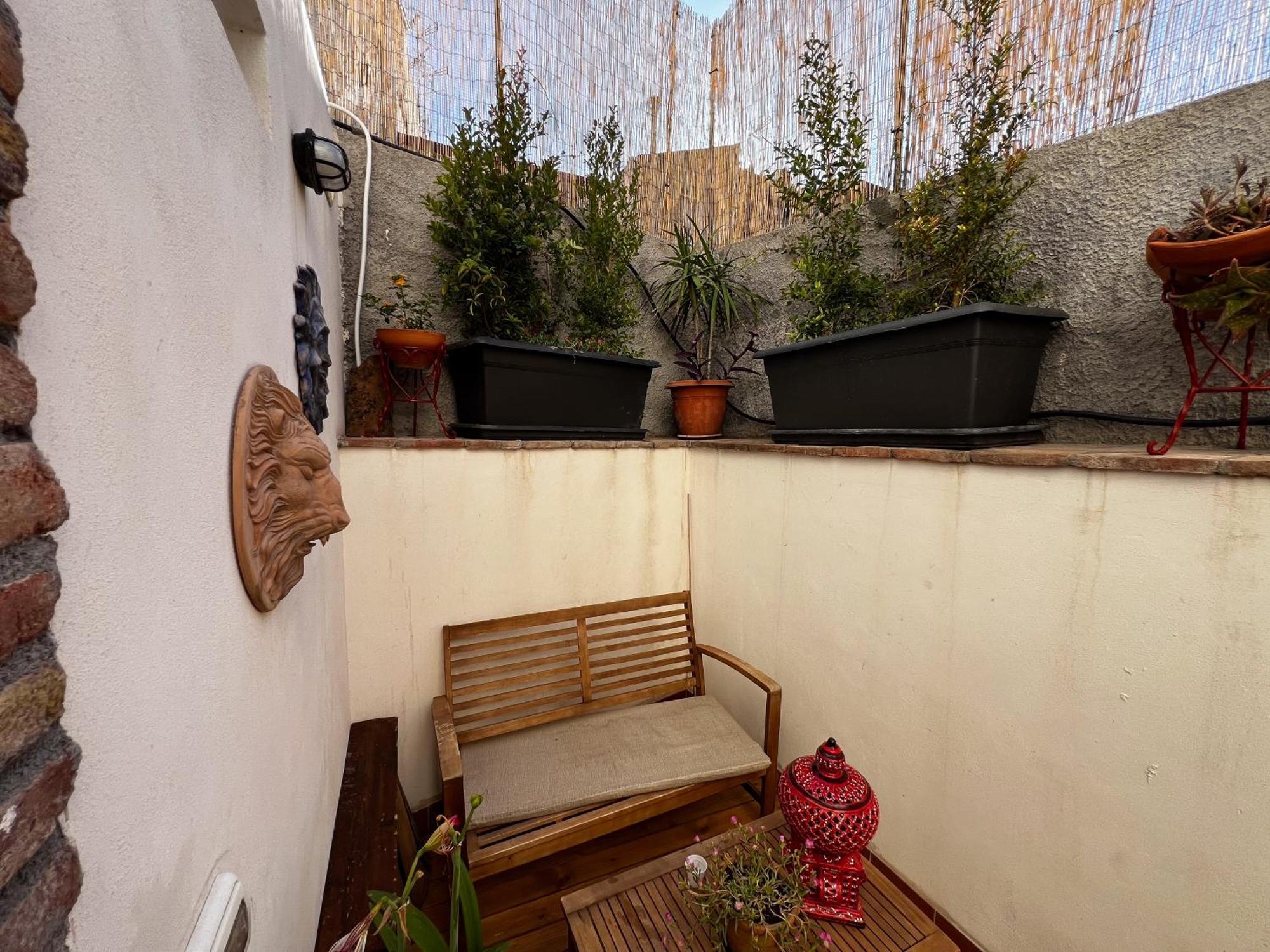 Homestay Rising Sun - With Private Bathrooms Catania
